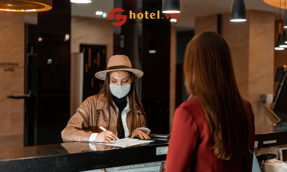 Ứng dụng công nghệ trong nghiệp vụ lễ tân khách sạn